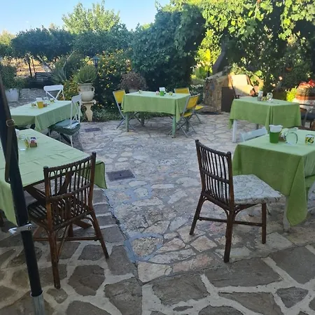 Le Macine 1868 לינה וארוחת בוקר