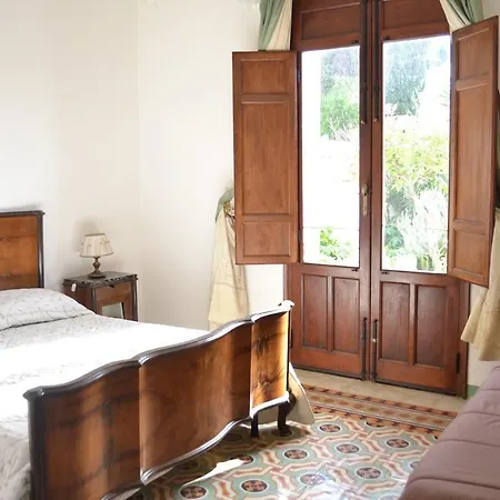 Couette-café Le Macine 1868 Paceco